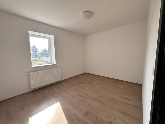 Eladó lakás Nagysimonyi, Kossuth 81 nm