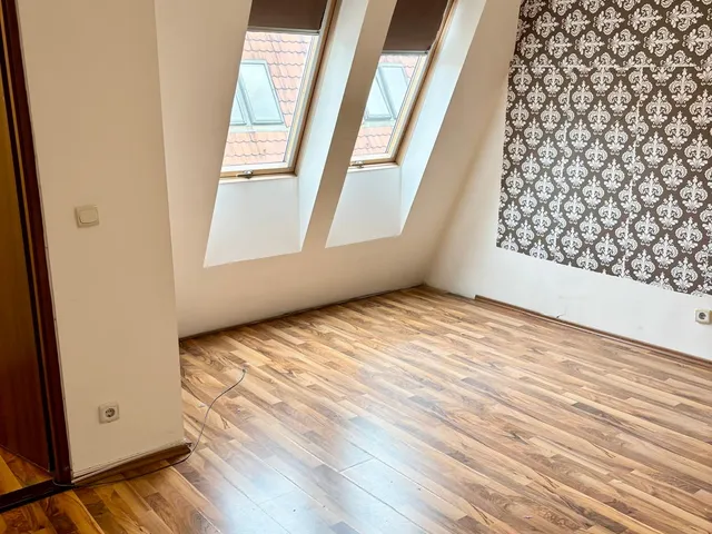 Eladó lakás Budapest VI. kerület, Dessewffy utca 175 nm
