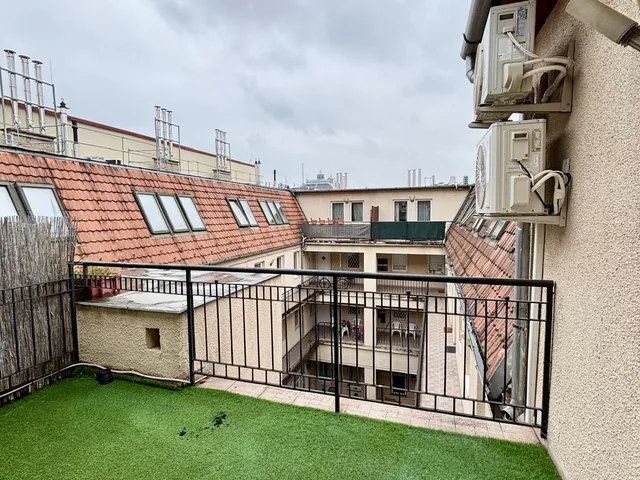 Eladó lakás Budapest VI. kerület, Dessewffy utca 175 nm