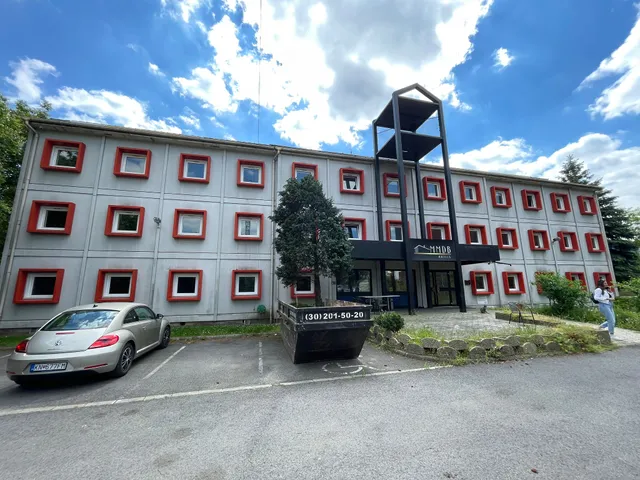 Eladó kereskedelmi és ipari ingatlan Törökbálint 1000 nm