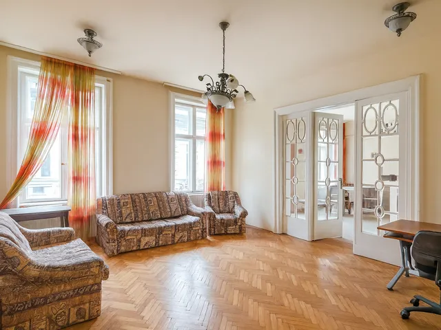 Eladó lakás Budapest VI. kerület 159 nm