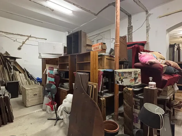 Eladó kereskedelmi és ipari ingatlan Budapest VI. kerület, Paulay Ede 143 nm