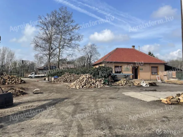Eladó kereskedelmi és ipari ingatlan Berettyóújfalu 120 nm