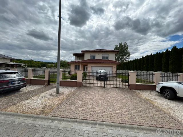 Eladó ház Debrecen, Pallag 270 nm