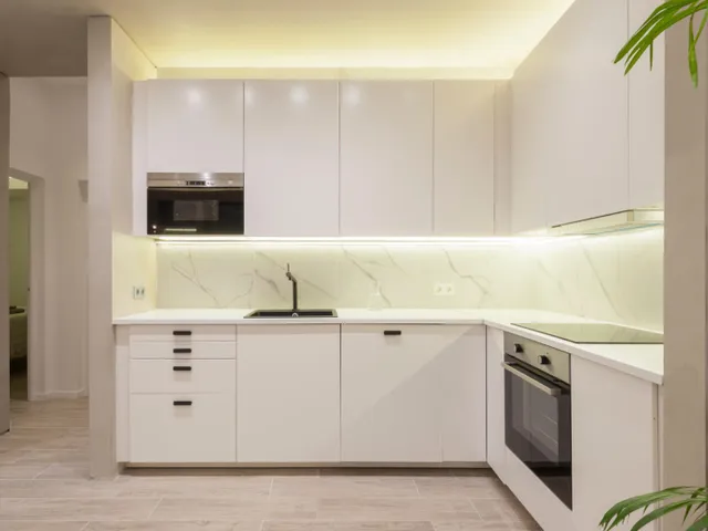 Kiadó lakás Budapest VI. kerület, Nagykörúton belüli terület, Dessewffy utca  83 nm