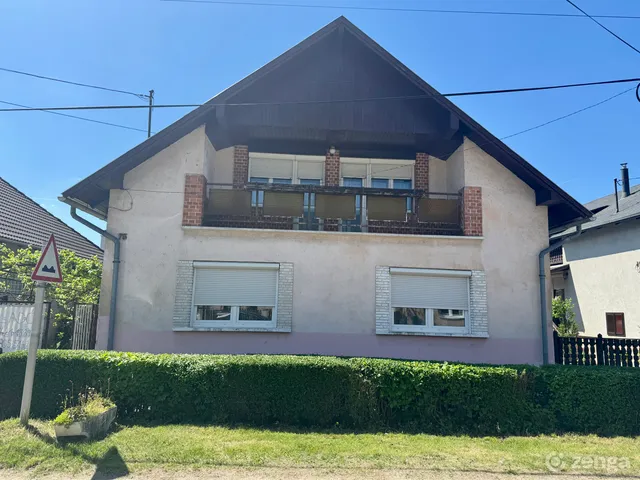Eladó ház Tatabánya, Bánhida 200 nm