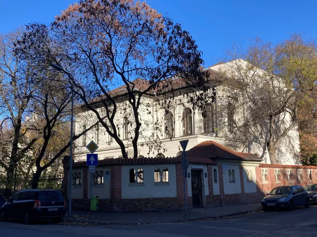 Eladó kereskedelmi és ipari ingatlan Budapest VI. kerület, Diplomatanegyed 74 nm