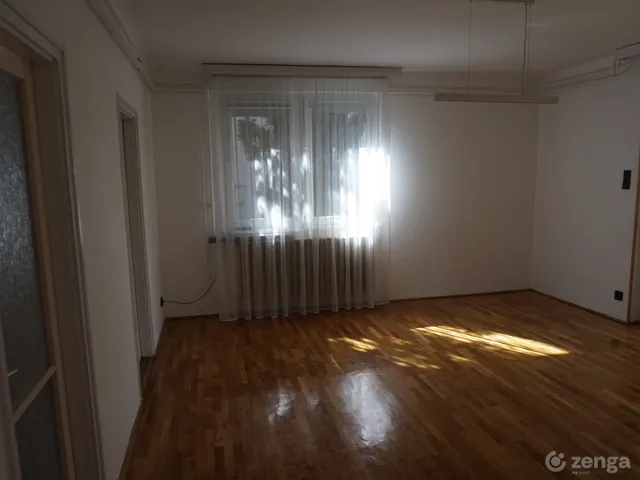 Kiadó ház Kecskemét, Petőfiváros 125 nm