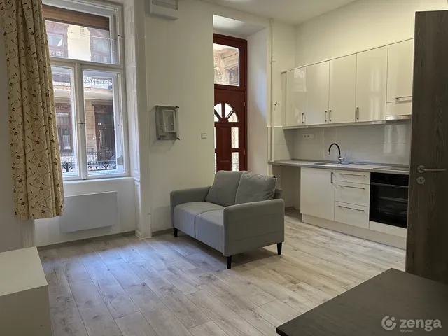Kiadó lakás Budapest VI. kerület 28 nm
