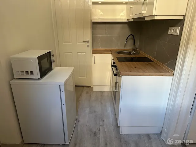 Kiadó lakás Budapest VI. kerület 28 nm