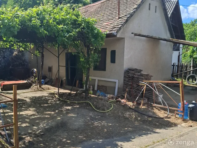 Eladó üdülő és hétvégi ház Gyód 30 nm