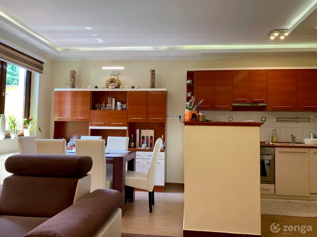 Kiadó ház Kecskemét, Petőfiváros 120 nm