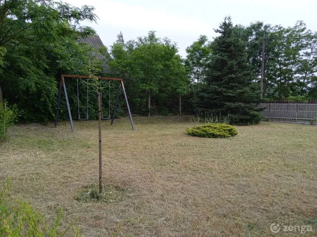Eladó telek Debrecen 980 nm
