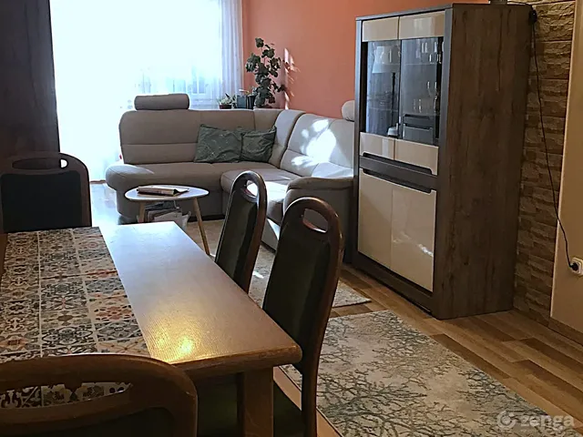 Eladó lakás Szeged, Újszeged 76 nm