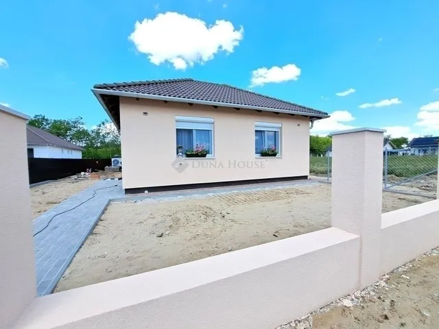 Eladó ház Vasad 106 nm