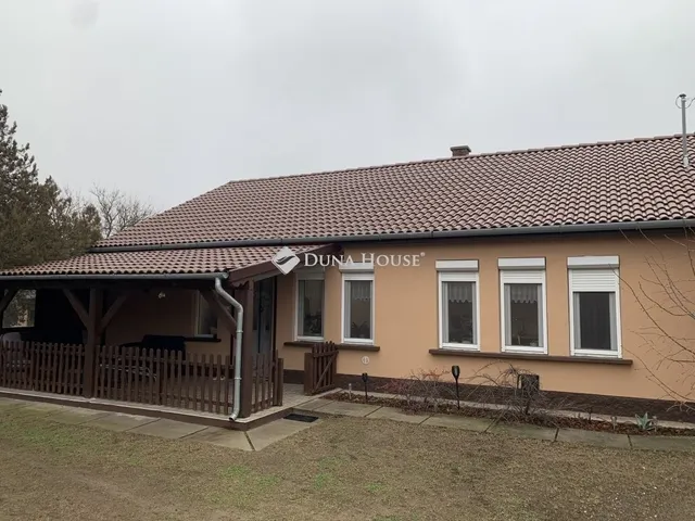 Eladó ház Táborfalva 84 nm