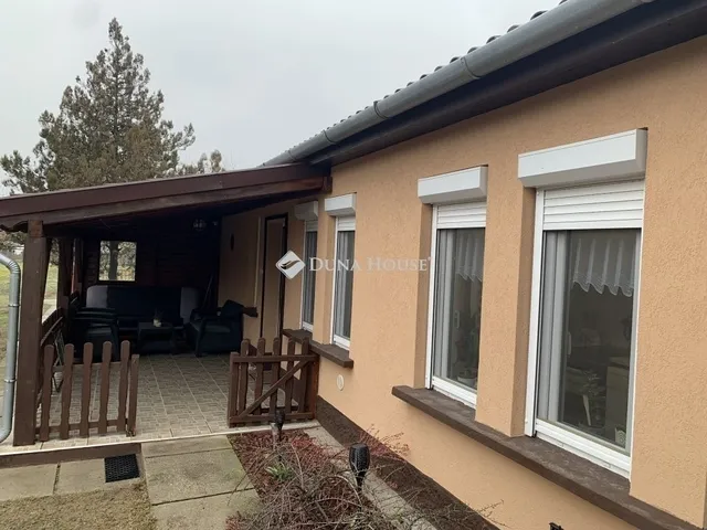 Eladó ház Táborfalva 84 nm