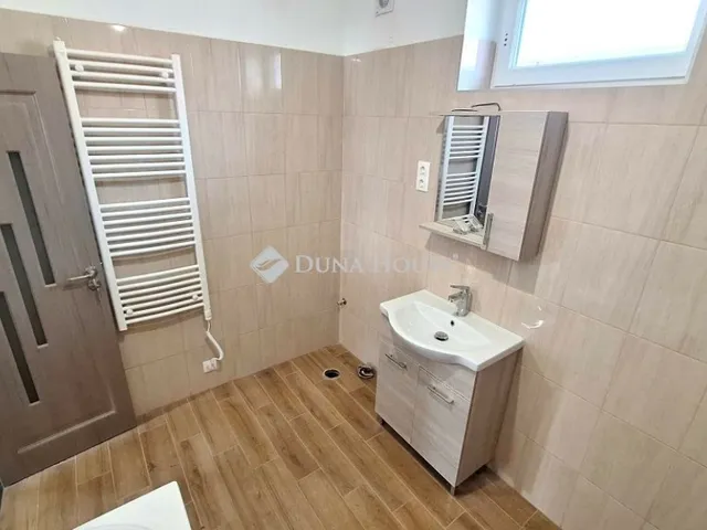 Eladó ház Vasad 84 nm