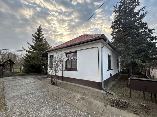 Eladó ház Hernád 76 nm