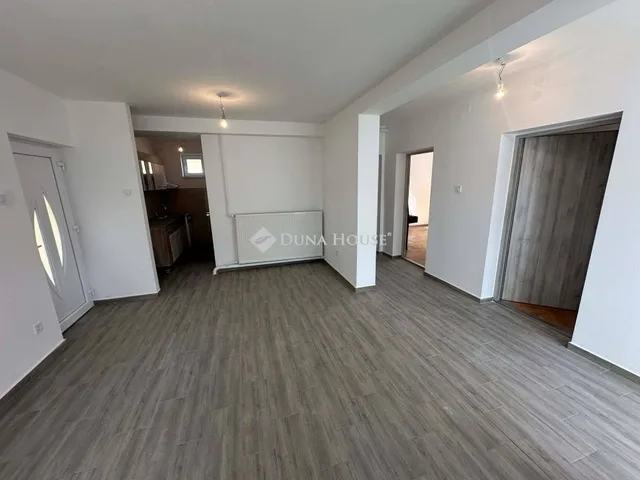 Eladó ház Cegléd 73 nm