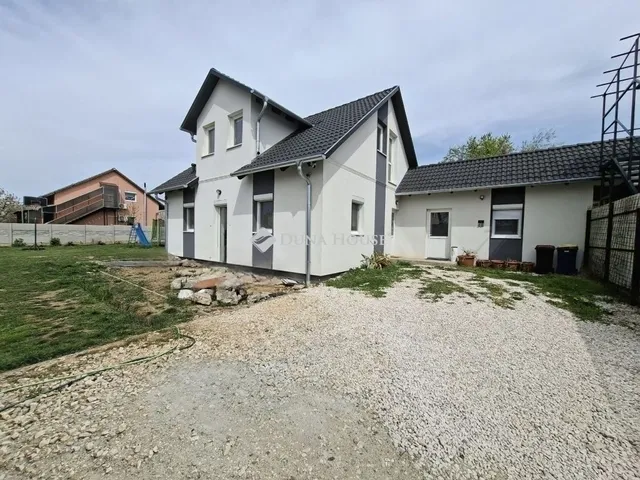 Eladó ház Gyömrő 70 nm