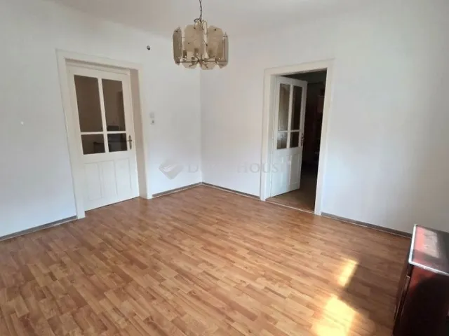 Eladó ház Újhartyán 102 nm