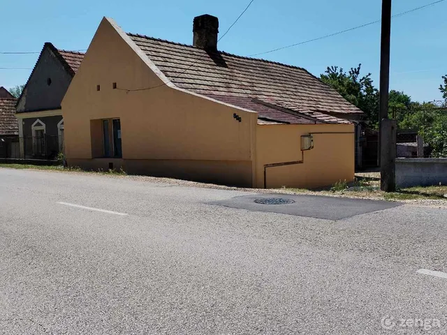 Eladó ház Ajka, Padragkút 60 nm