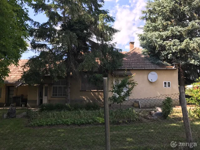 Eladó ház Kajdacs 94 nm
