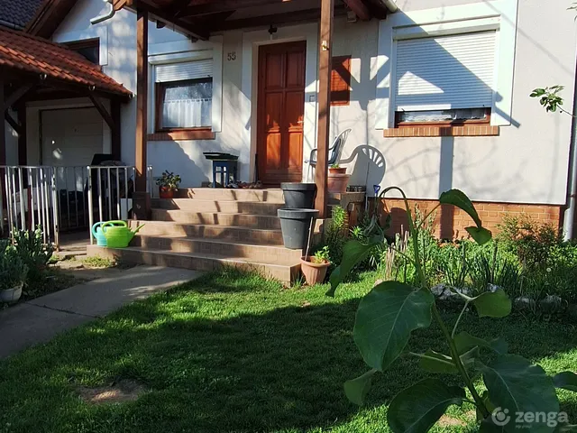 Eladó ház Csömör, Szőlő utca 49 162 nm