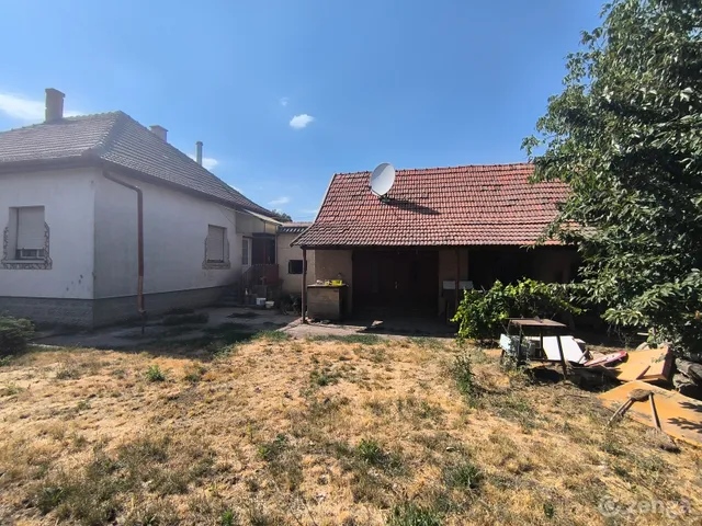 Eladó ház Jászkisér 100 nm