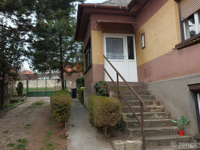 Eladó ház Királyszentistván 75 nm