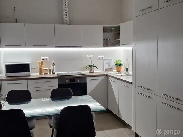 Kiadó lakás Miskolc, Belváros 67 nm