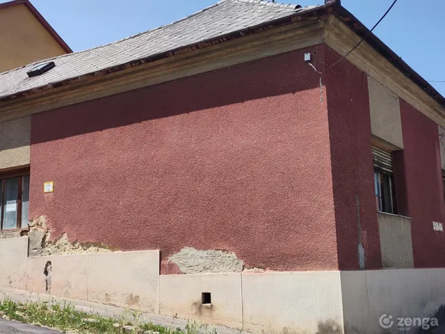 Eladó ház Pécs, Szkókó 68 nm