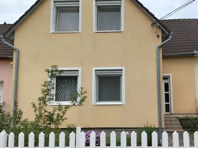Eladó ház Győr, Ménfőcsanak 185 nm