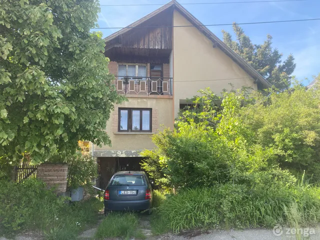 Eladó ház Tatabánya, Kossuthkert 177 nm