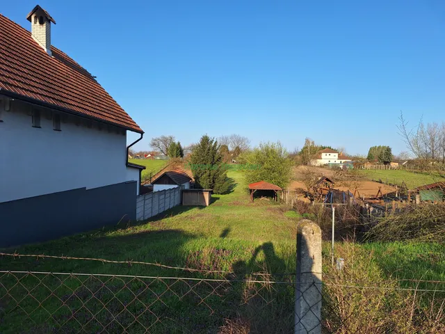 Eladó telek Nyíregyháza 1400 nm