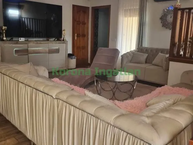 Eladó ház Napkor 220 nm