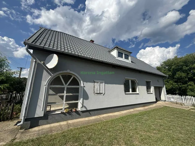 Eladó ház Székely, Váci Mihály 160 nm