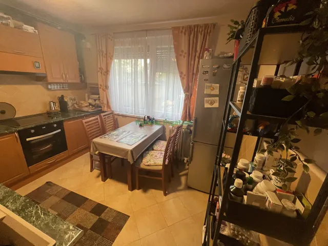 Eladó lakás Nyíregyháza, Család utca 77 nm