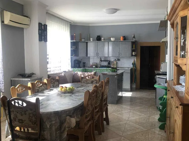 Eladó ház Nyíregyháza, Róka 95 nm