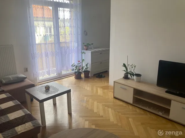 Kiadó lakás Pécs 27 nm