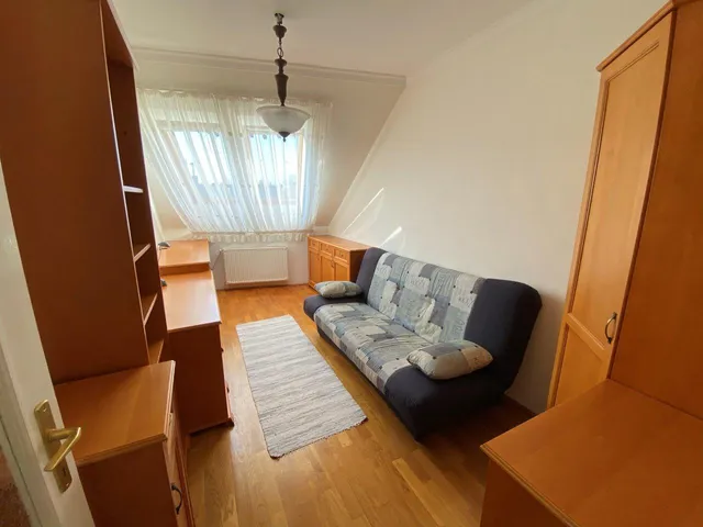 Kiadó lakás Debrecen, Bem tér 112 nm