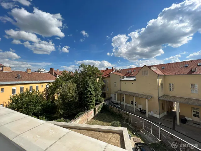 Eladó lakás Pécs, Belváros 65 nm