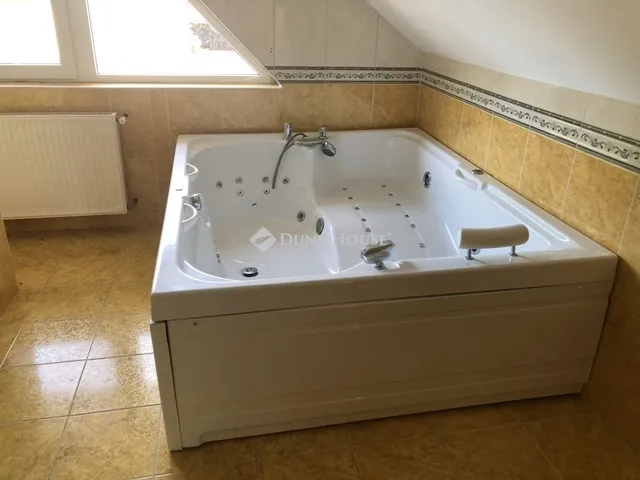 Eladó ház Budapest XVII. kerület 210 nm