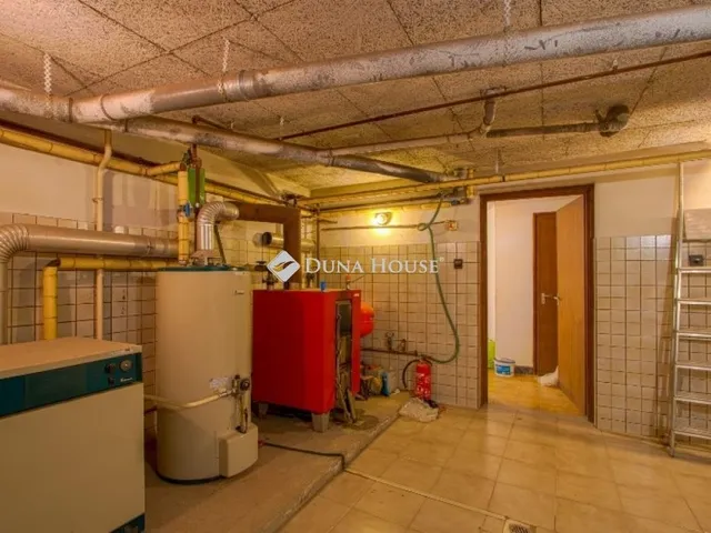Eladó ház Budapest XVII. kerület 360 nm