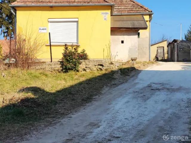 Eladó ház Rezi 50 nm