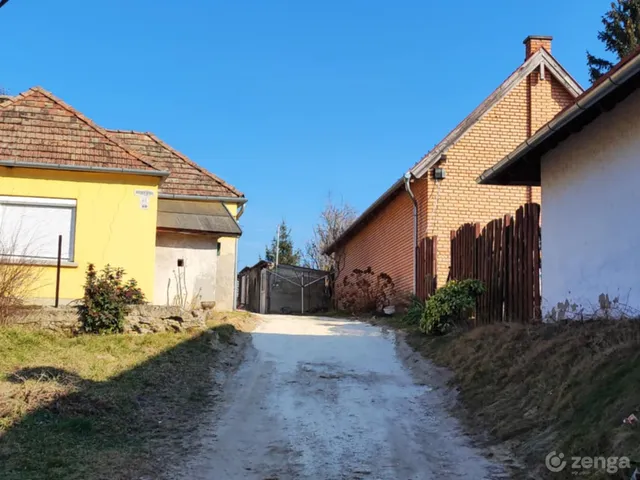 Eladó ház Rezi 50 nm