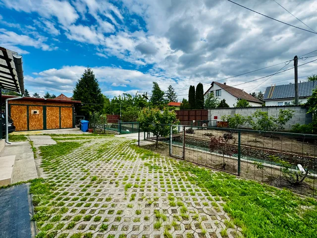 Eladó ház Veresegyház, Mézesvölgy 180 nm