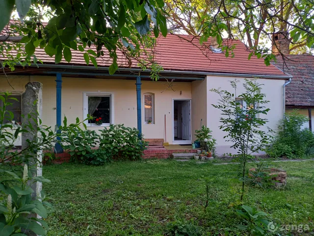 Eladó ház Aszód, Belváros 100 nm