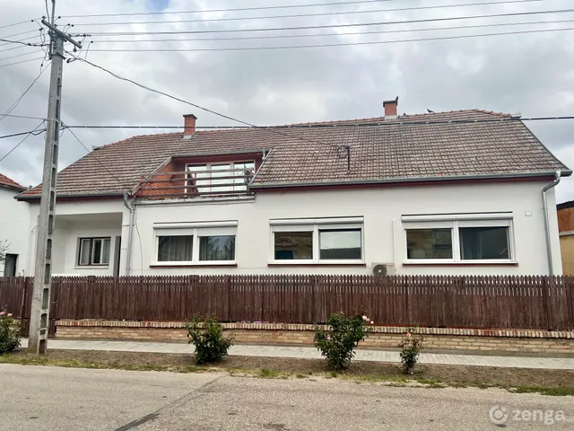 Eladó ház Kiszombor 182 nm